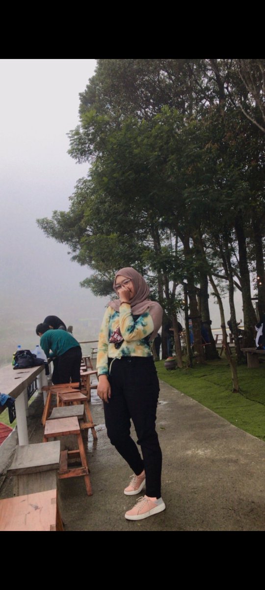 OfficialVilly's tweet photo. Pengen e free, tp gangguan datang dari segala arah https://t.co/CaAhwRK4Uy