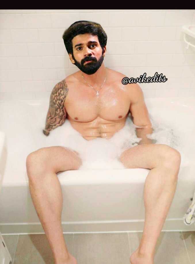 Micky96013955's tweet photo. @xdUFv2rCcx7txa5 BATH TIME 😘 https://t.co/YFBVJXz2QN