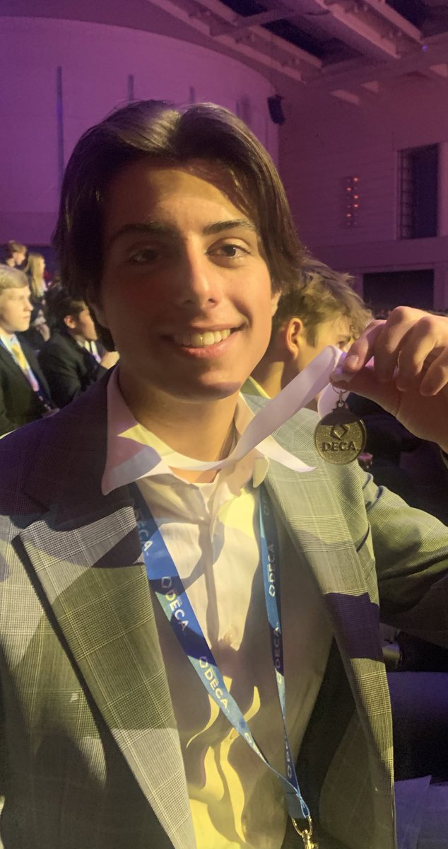 SWCHSdeca's tweet image. Sean Johnson, Erika Wall, and Noah Van Nest all ranked in the top 20 exams in their event category!! 🏅 #SWCHSstars