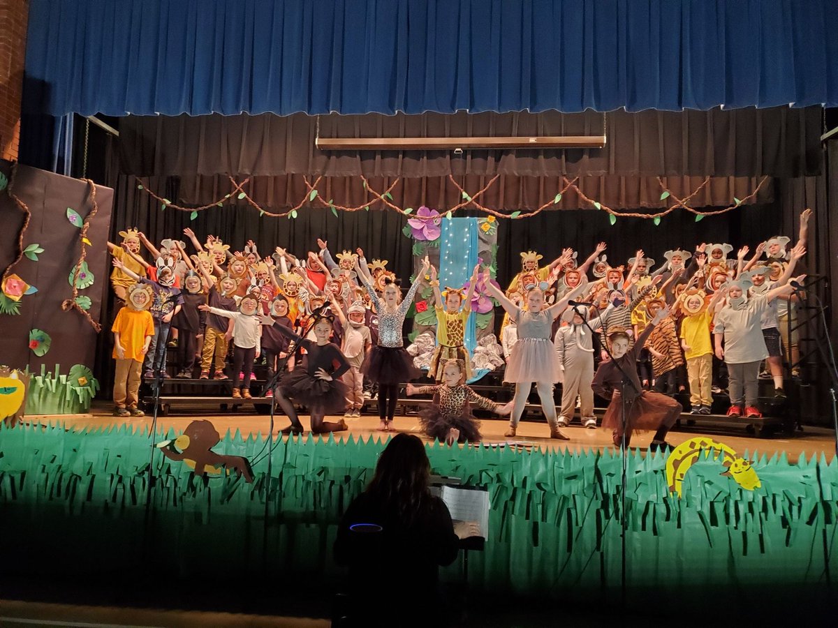 So proud of our <a href="/KCS_JeffMusic/">Jefferson Elementary Music</a> 2nd &amp; 3rd grade performances tonight <a href="/KCS_Jefferson/">Jefferson Elementary</a>!  We had a roarin' good time!  Smiles all around!