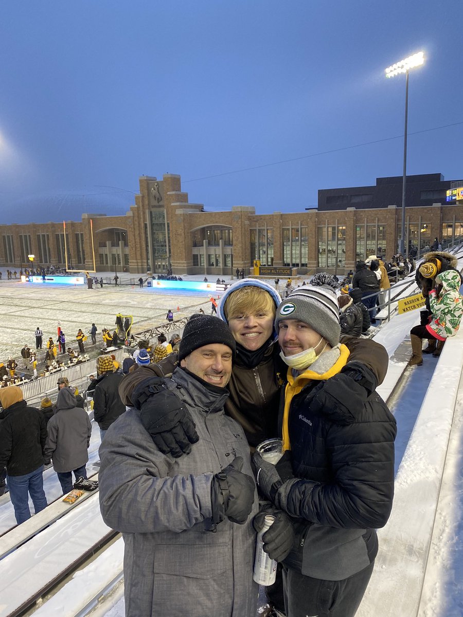 LoganMeyer2020's tweet photo. This is a picture of my uncle, my brother, and I at the highest college football stadium in America. This is War Memorial Stadium in Laramie Wyoming. It is 7,220 ft above sea level. The tectonic plates are responsible for making these mountains in Wyoming.@franklinlorax #apesland https://t.co/WOBDGxmPW1