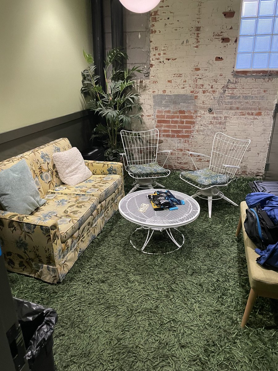 jakkyboí tweet media