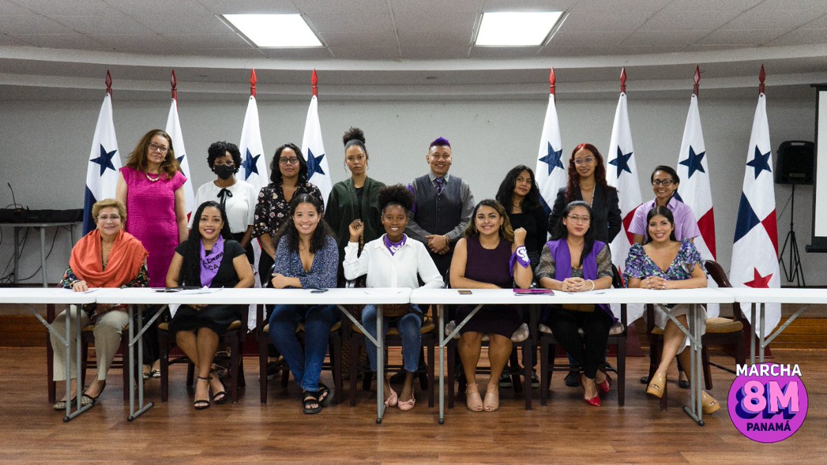 dayanabervaz06's tweet photo. Seguimos. Por una vida digna con seguridad social, libres de acoso y violencias @WalkiriaChD @youseeherrera @clamel12_ @anayansiturner @EEMPanama @cimufpanama @APLAFA @juventudRevPTY @palabrapoderosx @afem_pa @Sussarauz @shpringle @GilmaCDeLeon @TReporta @rpc_radio @tvnnoticias https://t.co/iDA9TrgJ1F