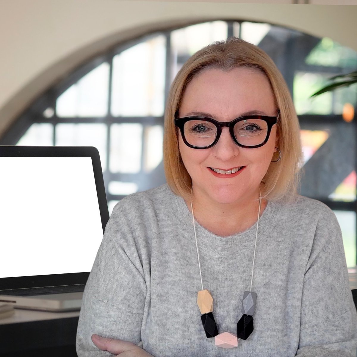 cserAdelaide's tweet photo. Congratulations to CSER Project Officer @tjfalusi on her nomination as finalist for WICked Woman of the Year Award @WomeninICT! Toni #breaksthebias in her numerous roles with CSER, #CuriousMInds &amp; as DT lecturer of pre-service teachers! Go Toni!! #InternationalWomensDay #IWD2022 https://t.co/Smh2ONDBVp