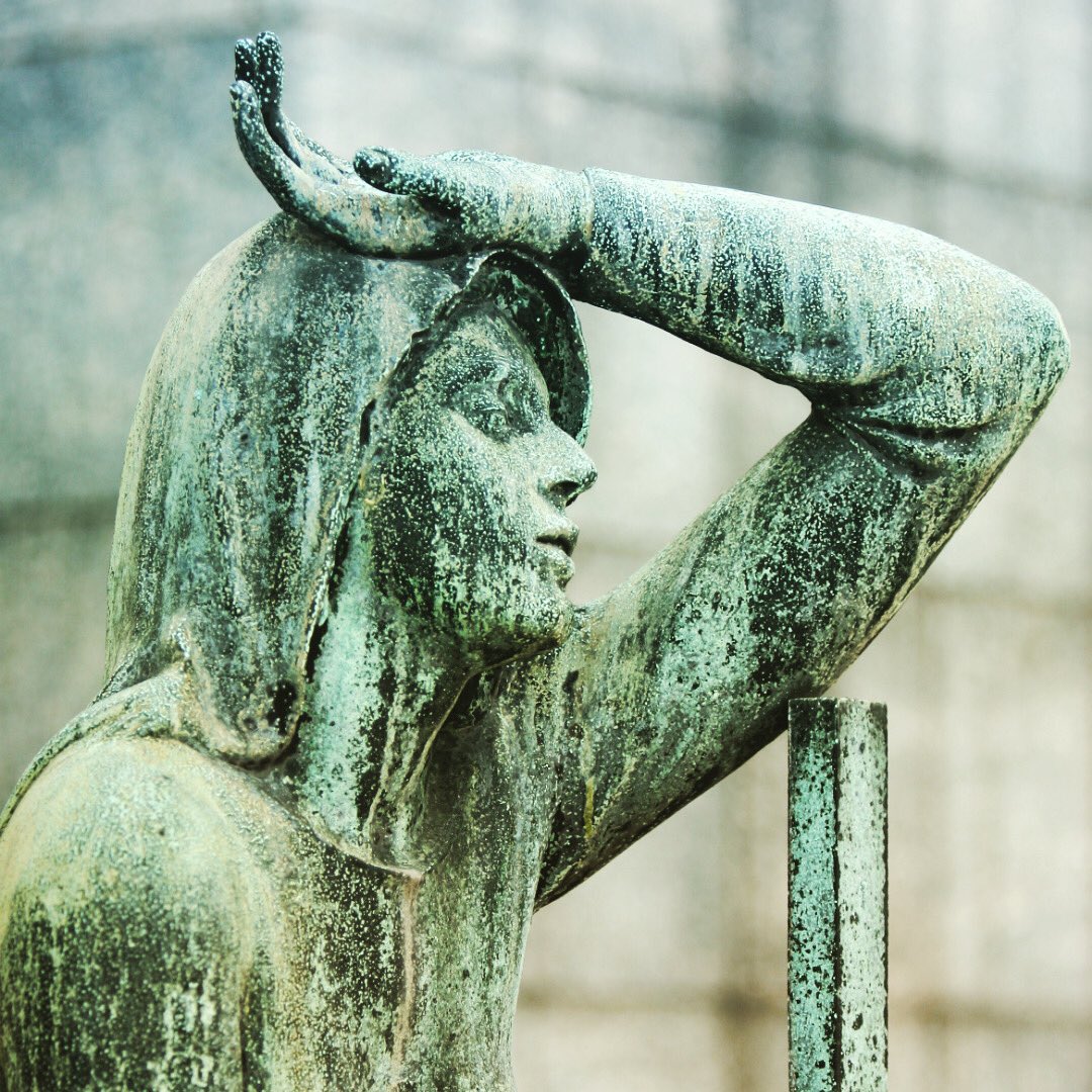 pendulum_planet's tweet image. The Pain of Grief and Loss
pendulumplanet.com/blogs/planetar…