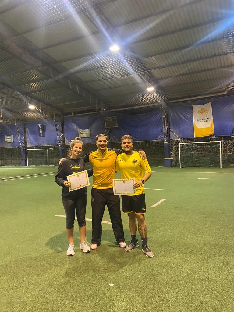 Con los profes,  Mikaela y Pablo,  ella a mi derecha, el a mi izquierda