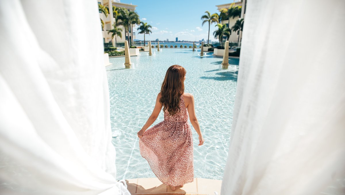 You wouldn’t know that it is Autumn on the Gold Coast. Relax in shaded comfort with our poolside Cabana Collection. 

#palazzoversacegc #cabana #poolside #palazzoversace