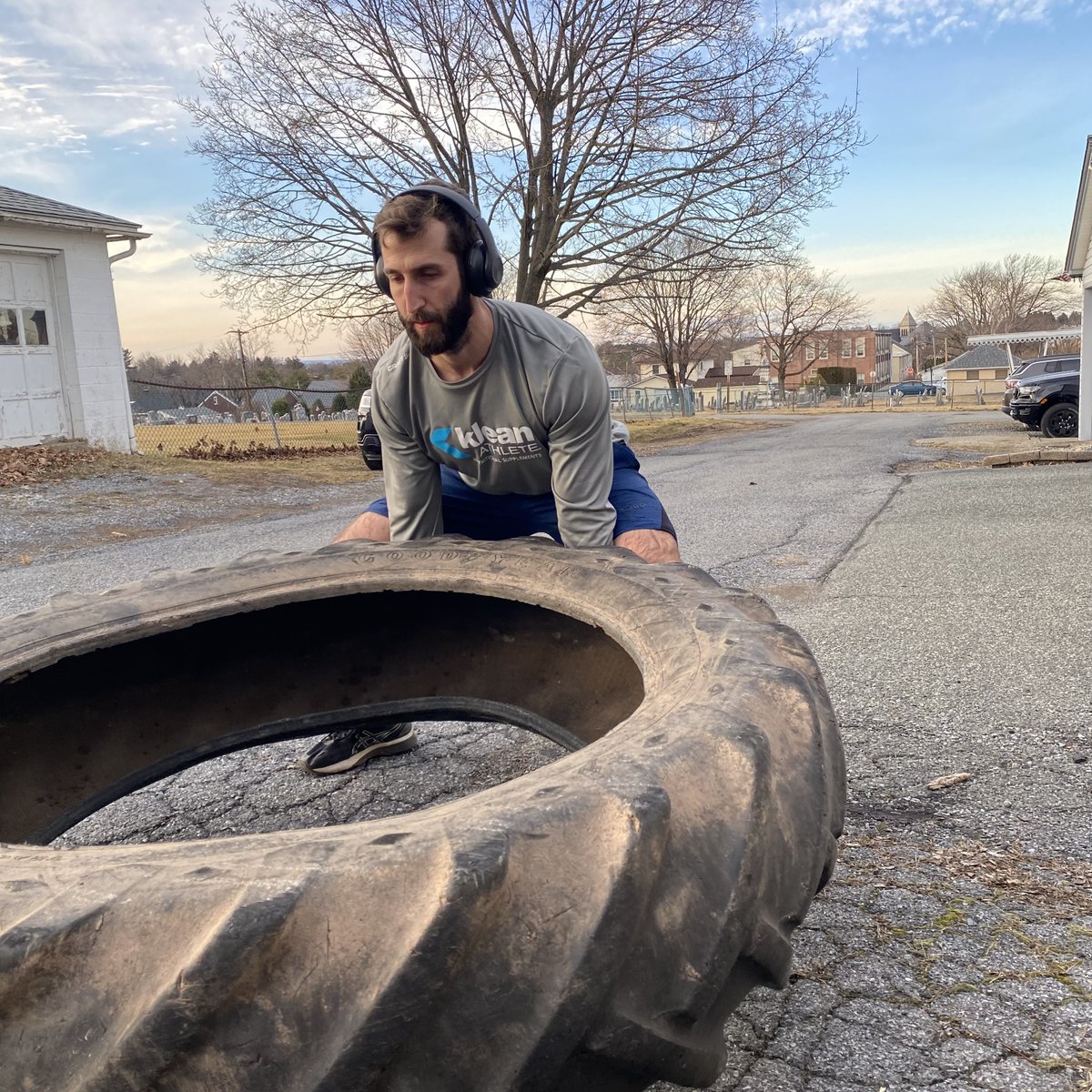 kleanathlete's tweet photo. With training &amp; event schedules filling-up, it may be the perfect time to listen The Podium Podcast with Dr. Kevin Sprouse: "Annual Planning: Planning Your Training Calendar" #kleanathlete #trainklean #sponsor
https://t.co/PhlFwH6fcJ

📷 #kleanteam sponsored OCR athlete Adam Gori https://t.co/AWin6X3oko