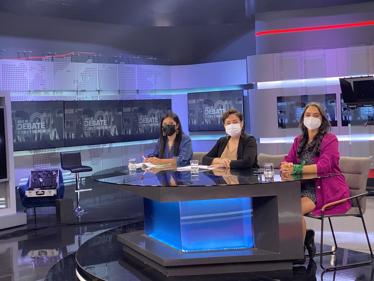 Al aire!!! Aquí Se Debate Convención <a href="/CNNChile/">CNN Chile</a> con nuestros socios de <a href="/PlataformaTelar/">Plataforma Telar</a> y <a href="/labeasanchez/">Beatriz Sánchez</a> <a href="/ElisaGiustinia1/">Elisa Giustinianovich Campos</a> <a href="/NatividadLlanq3/">Natividad Llanquileo P.</a> <a href="/josefina_delaf/">Josefina de la Fuente</a>