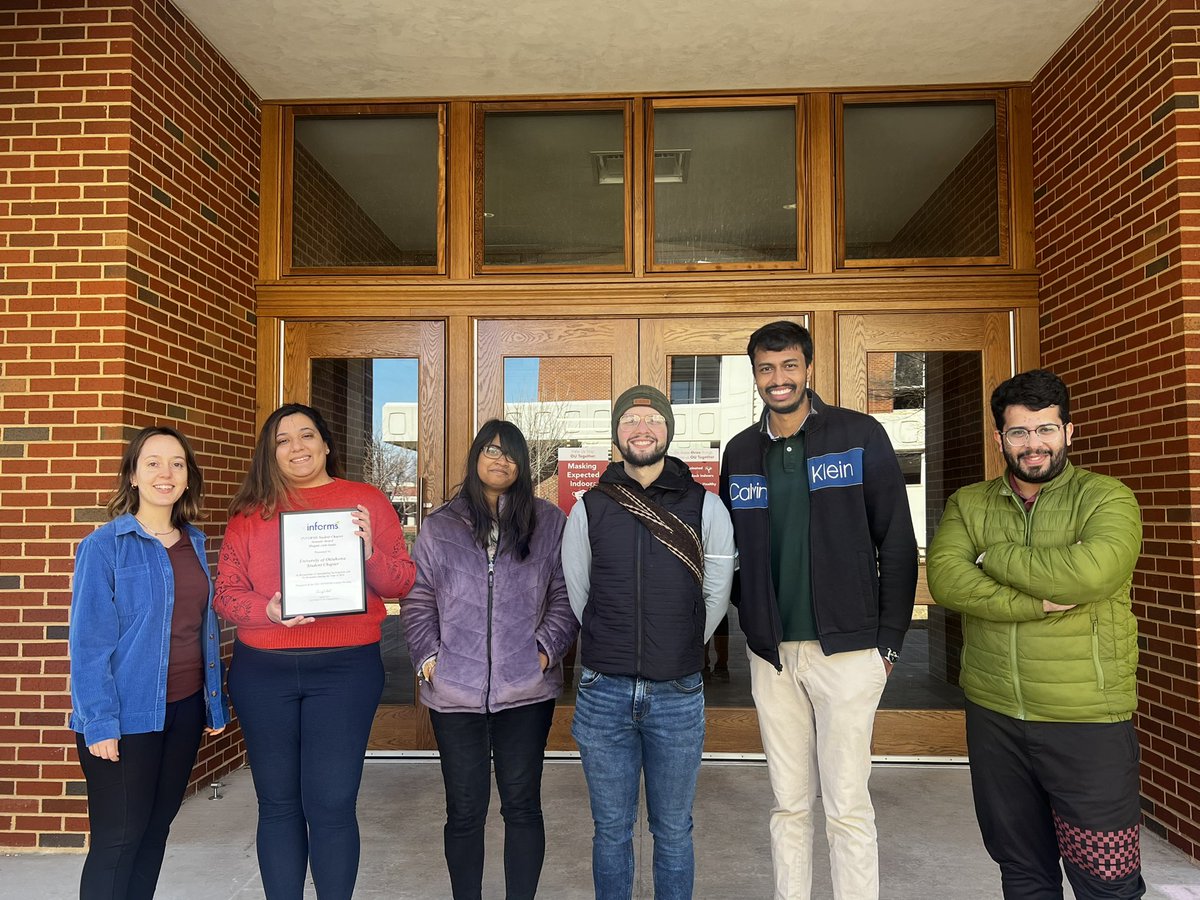 INFORMS_at_OU's tweet image. Our student chapter received the Magna Cum Laude annual award from #INFORMS2021. Looking forward to attending this year’s conference!