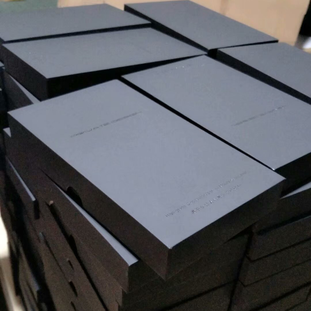 HuangGary2's tweet photo. big boxes cargo on processing - Qingyuan Stars Picture Paper Co., Ltd
#bigboxes #paper #bag #folding #lidbase #gifts https://t.co/ozovE618kz