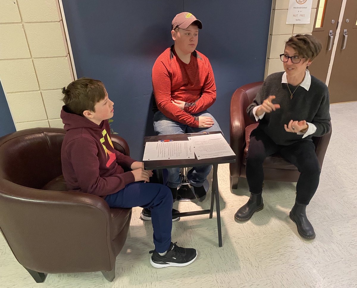Student- teacher discussions are important to learning across all disciplines. They help students process information rather than simply receive it. <a href="/SchoolMacdonald/">Macdonald School</a> <a href="/GSSD204/">Good Spirit SD</a> #HallwayChat #FlexSeating
