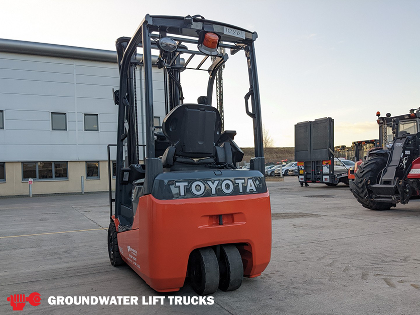 GroundwaterLift's tweet photo. This 2016 Electric @ToyotaMH_UK #Traigo 8FBE15T is available now!
3877 Hours
3700mm Lift Height
1500kg Capacity
Electric
500mm Load Centre
1100mm Forks
Solid Tyres
V Mast
Flashing Beacon
Reverse Alarm
https://t.co/brhbr9h72N
#forkliftforsale #materialhandling #electric https://t.co/QFeqJrZp54
