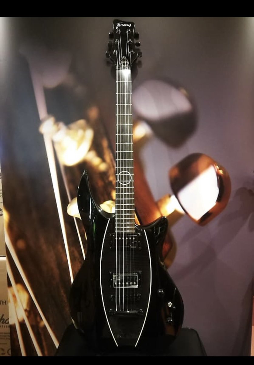 Avy51422654's tweet image. Well @dvntownsend, this little baby arrived in the mail today. My wait is over, Im as happy as can be! #stormbender #framus Thanks for all the work you put into it! 
@WarwickFramus @Fishman_Music