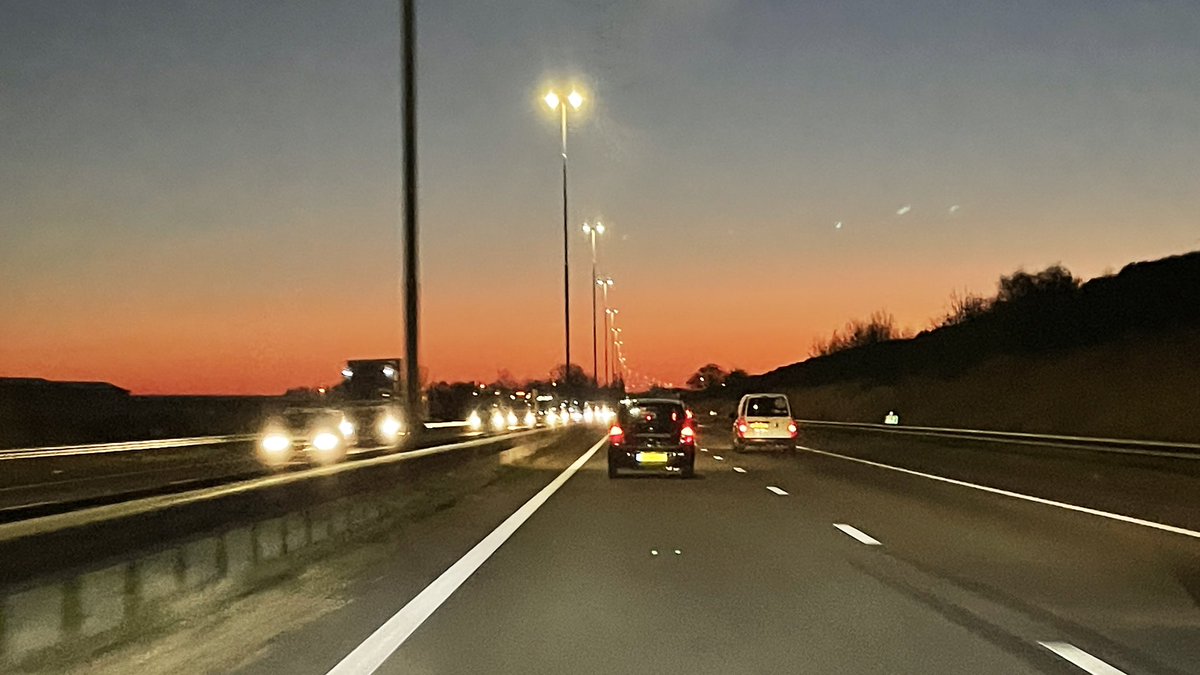 BrbRecherche's tweet image. Vroeg uit de veren is helemaal niet erg met dit weer! Onderweg naar het project in Oss voor #brabantwonen #projectopzichter #verduurzamen #brabant