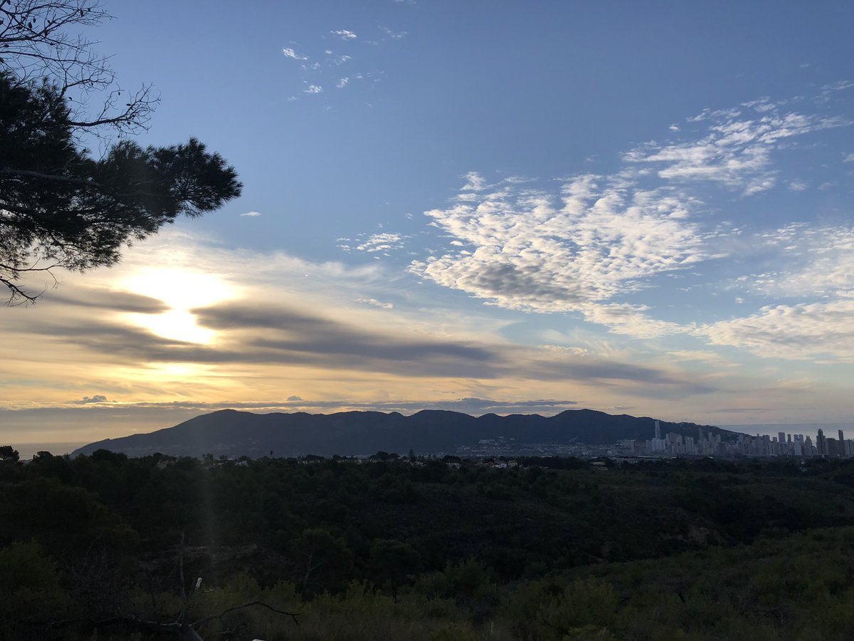 bruceswils's tweet photo. Una tregua @tiempobrasero 📍 Serra Gelada, Alicante https://t.co/rs9JVF7xXU