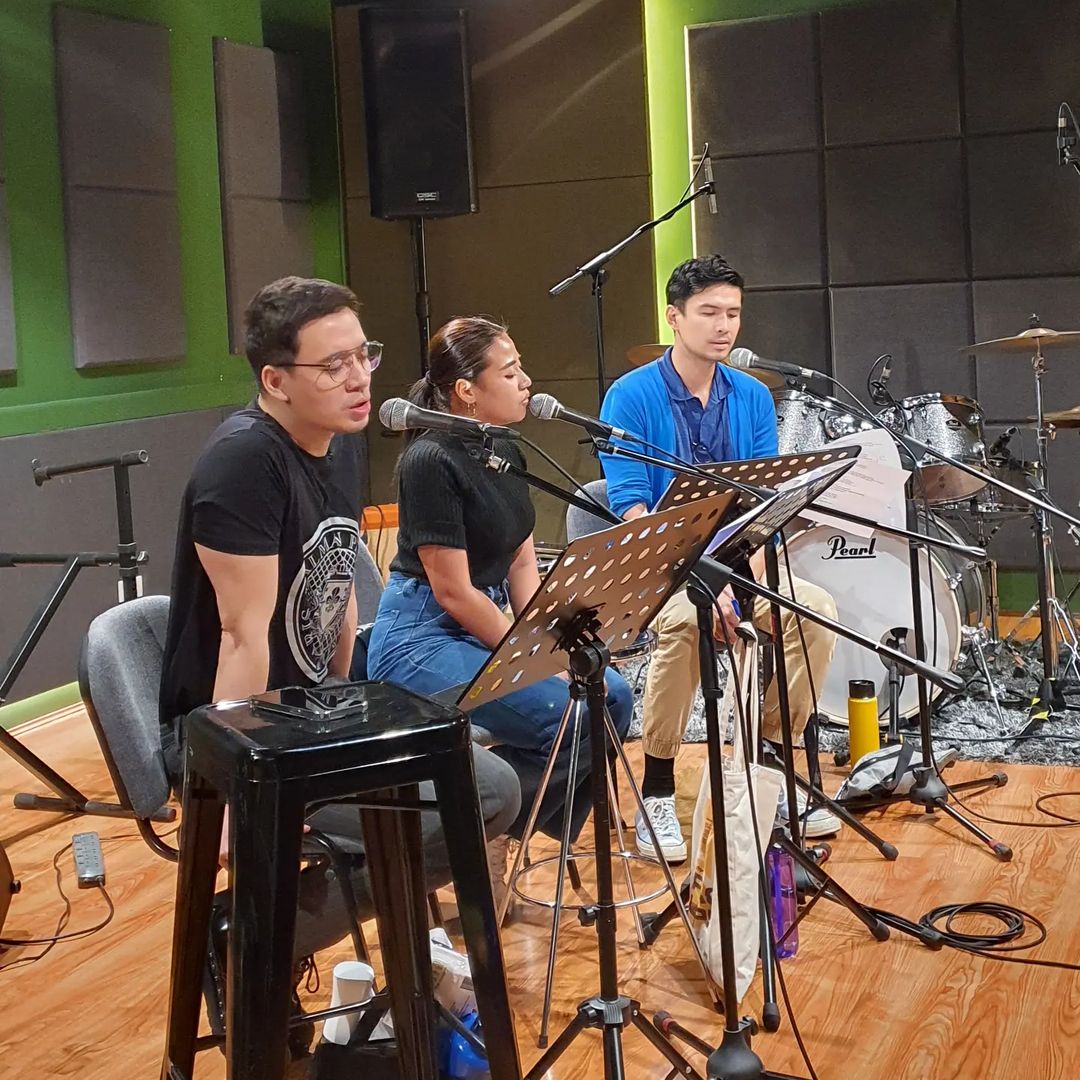 M O R I S S E T T E tweet media