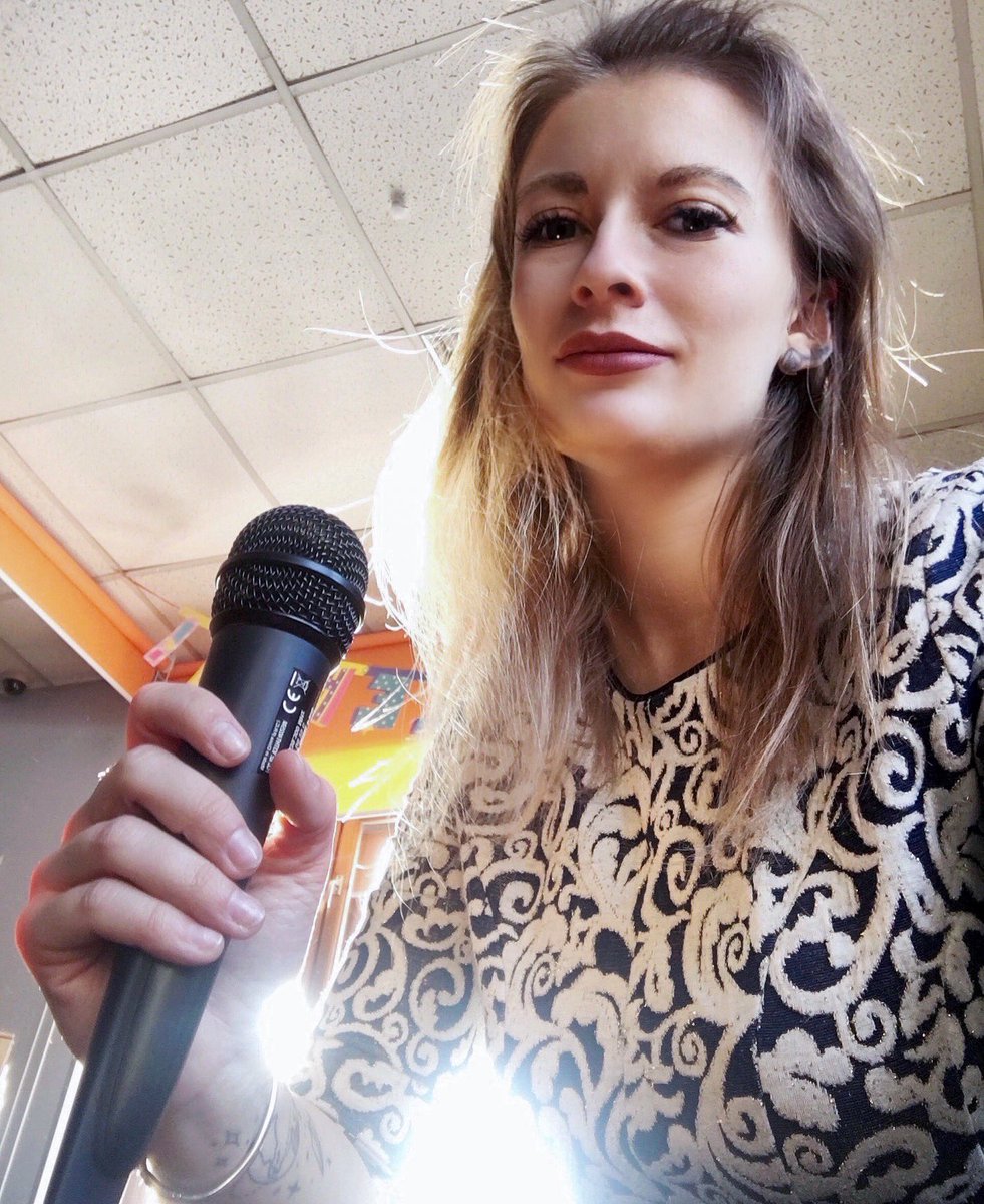С 8 марта нас, девчонки! 💁🏼‍♀️
Всем весеннего настроения 🌸

#8марта #женскийдень #праздник #корпоратив #ведущаясобытий #ведущаяпраздников #КсенияПопова #АлтайEvent