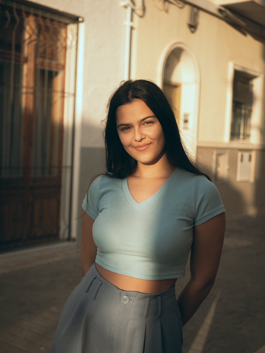 howserch's tweet photo. Fotos por el Raval
W/ @elenagb10 
.
.
.
@worldviewmag #worldviewmag #arlettemagazine #portrait #portraitphotography #howserch #retrato #panasonic #panasoniclumix #lumixg7 @panasonicesp @lumix_fotografia https://t.co/k8lP5FgQ9e