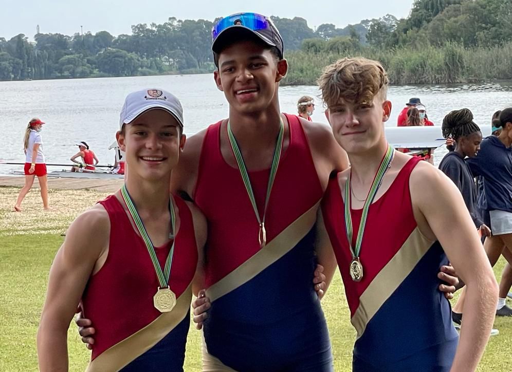 stjohns_college's tweet photo. Congrats to our rowers who performed so well at the SA Schools' Rowing Champs, especially the U16s where the Scull and Pair returned with gold and the Four and Eight earned themselves silver and a 4th spot respectively. 💙#SJCRowing #LuxVitaCaritas https://t.co/NsW805Zkop