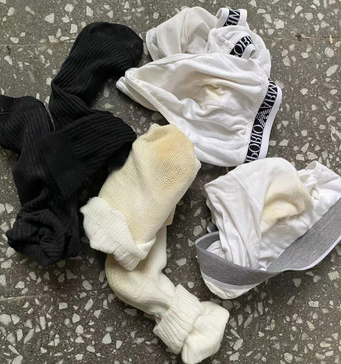 jlsq0916's tweet photo. 刚到的，来人带走，体育生原味内裤🧦

主页有v📡

支持定制，优质体育生，高中生🏀

#直男原味 #体育生原味 #直男内裤 #体育生白袜 #体育生内裤 #直男 #体育生 #原味内裤 #原味商品 #原味袜子 #白袜男孩 #原味 https://t.co/fcbNbVm8hO