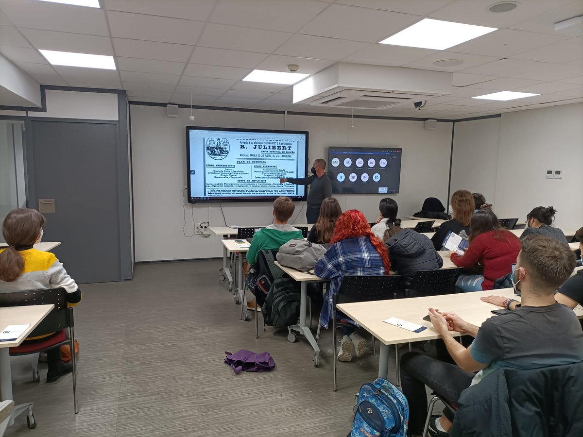 colegio_cv's tweet photo. El @colegio_cv da una charla sobre la profesión de los #detectives privados y el convenio de violencia de género suscrito con los Ayuntamientos de Valencia y Castellón a los alumnos de Criminologia y Derecho de la @UEuropea Universidad Europea de Valencia. https://t.co/HsJJ16U15F