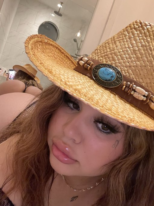 1 pic. Yee to the HAW ? https://t.co/uBY4Fhs2jn