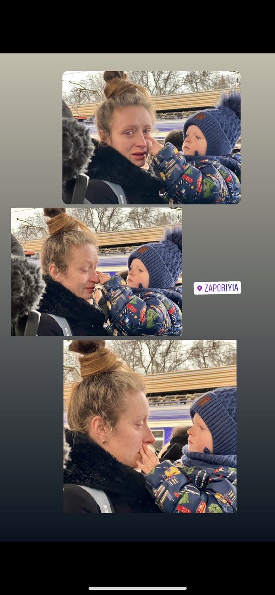 HugoUbeda98's tweet photo. Hace unos días en la estación de Zaporiyia pude hacer estas fotos., un bebé le quitaba las lágrimas a su madre antes de coger el tren hacia el oeste del país (Ucrania) https://t.co/CNnh66MGT0