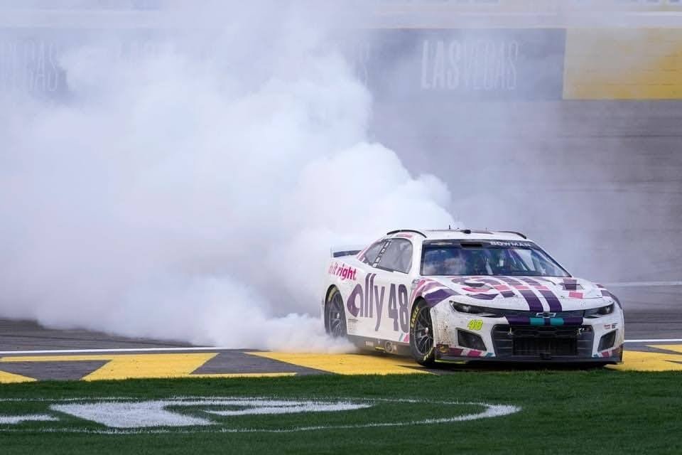 NASCARIndyCar48's tweet photo. This is such an easy answer for me

None other than my beloved car #48! Which both of my all-time favorite drivers have driven, Jimmie Johnson and Alex Bowman 😁🙌🏆

#NASCAR #rally48 #Se7en #48Forever https://t.co/BPQut1X3q8