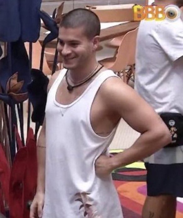 Barbara_B97's tweet photo. O grupo da Disney hj MACETOU o Lolliflop assim q eu amo #BBB22 https://t.co/jjjclOPmvG