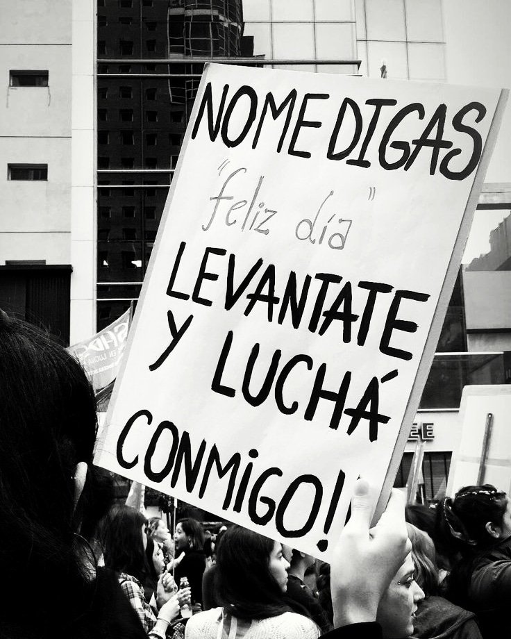 bugaboo_s's tweet photo. Lejos de ser un feliz día, como dicen por ahí feliz va a ser el una que no falte ninguna 

VIVAS, LIBRES Y SIN MIEDO NOS QUEREMOS ✊💜 
#8Marzo2022 #8M2022 https://t.co/J3YUG7aac0