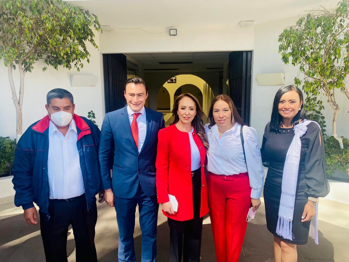 Noemi_Casarezc's tweet photo. Del 4 de marzo / Conmemorando  el 93 Aniversario de mi querido PRI. 🔴💯

#CDE_PRI_EdoMéx
¡Morelos presente! 

#CEN_PRI
¡JP presente! https://t.co/gKOUDWTt5e