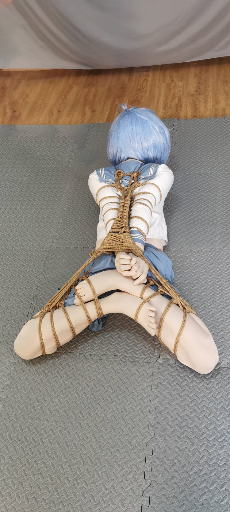 天天on X: 就，很直的直臂！ #kigurumi #捆绑#男の娘t.coMZ5tzY3Wf6  X