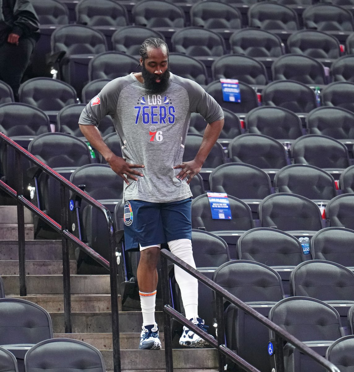 SixersStats's tweet photo. In five appearances with the @sixers, @JHarden13 has totaled 123 points and 62 assists.

He's the first player in @NBAHistory to post at least 120 points and 60 assists in their first five games with a franchise. https://t.co/dIgo5Er2f9