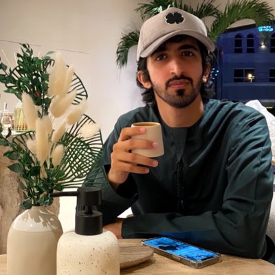 ZaYed_add's tweet photo. #صورة_جديدة_للملف_الشخصي https://t.co/mvKMFu4asS