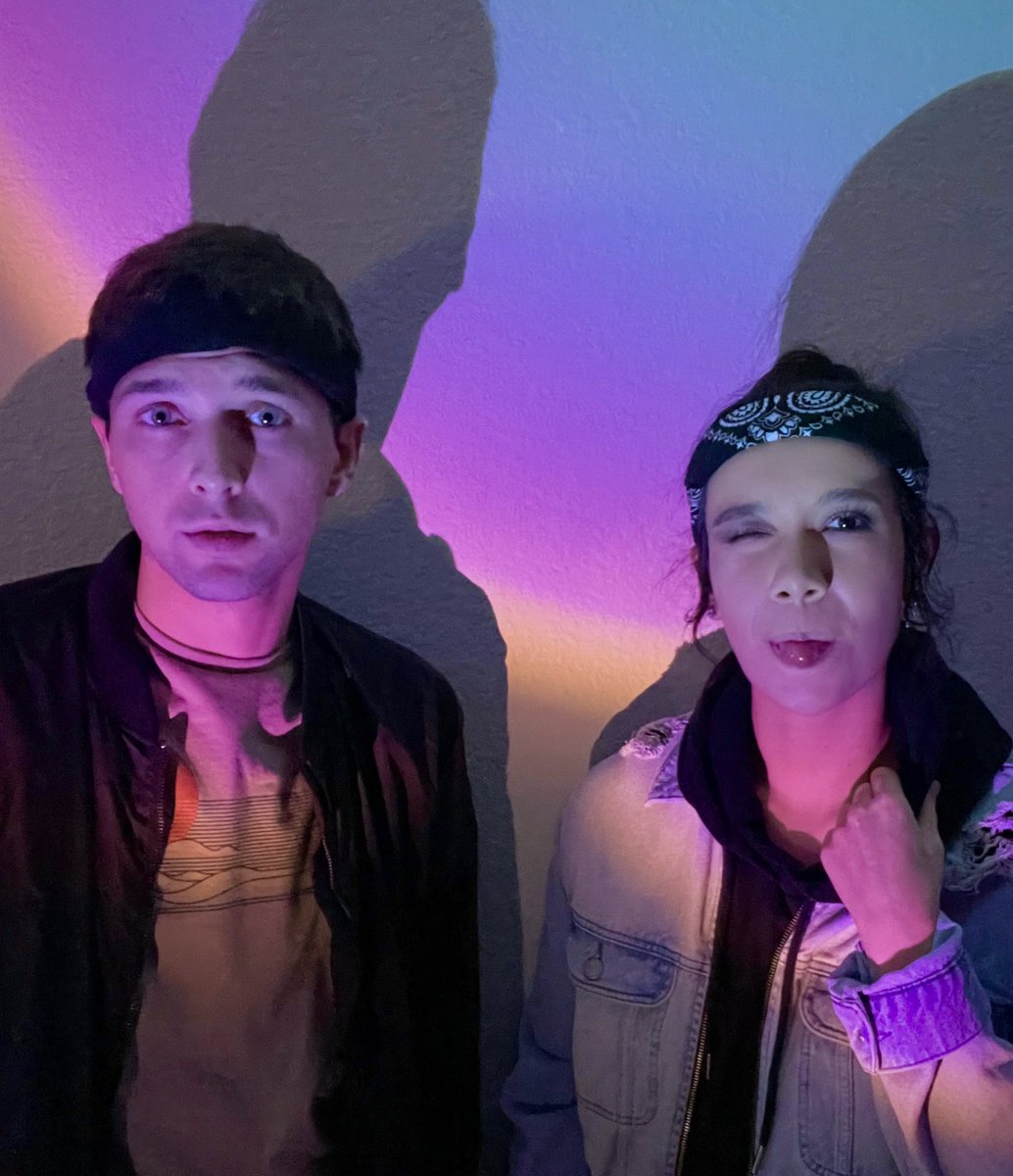 slwmo_sounds's tweet photo. Hmm. They’re lookin real suspicious again… 🥸 https://t.co/djmssMRa4s