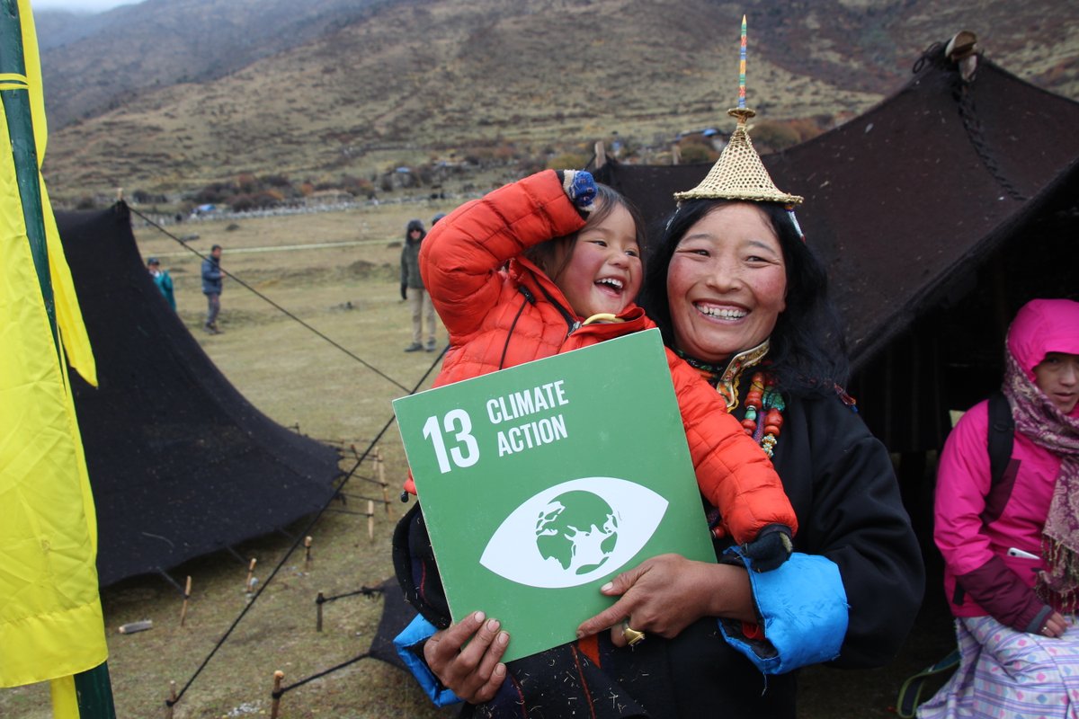 Women play a crucial role in the climate and environmental sectors and often leading frontline natural resource management strategies. 

#InternationalWomensDay highlights a green and equal future is not possible without #GenderEquality. My statement: ow.ly/h4Yb50IbVIc