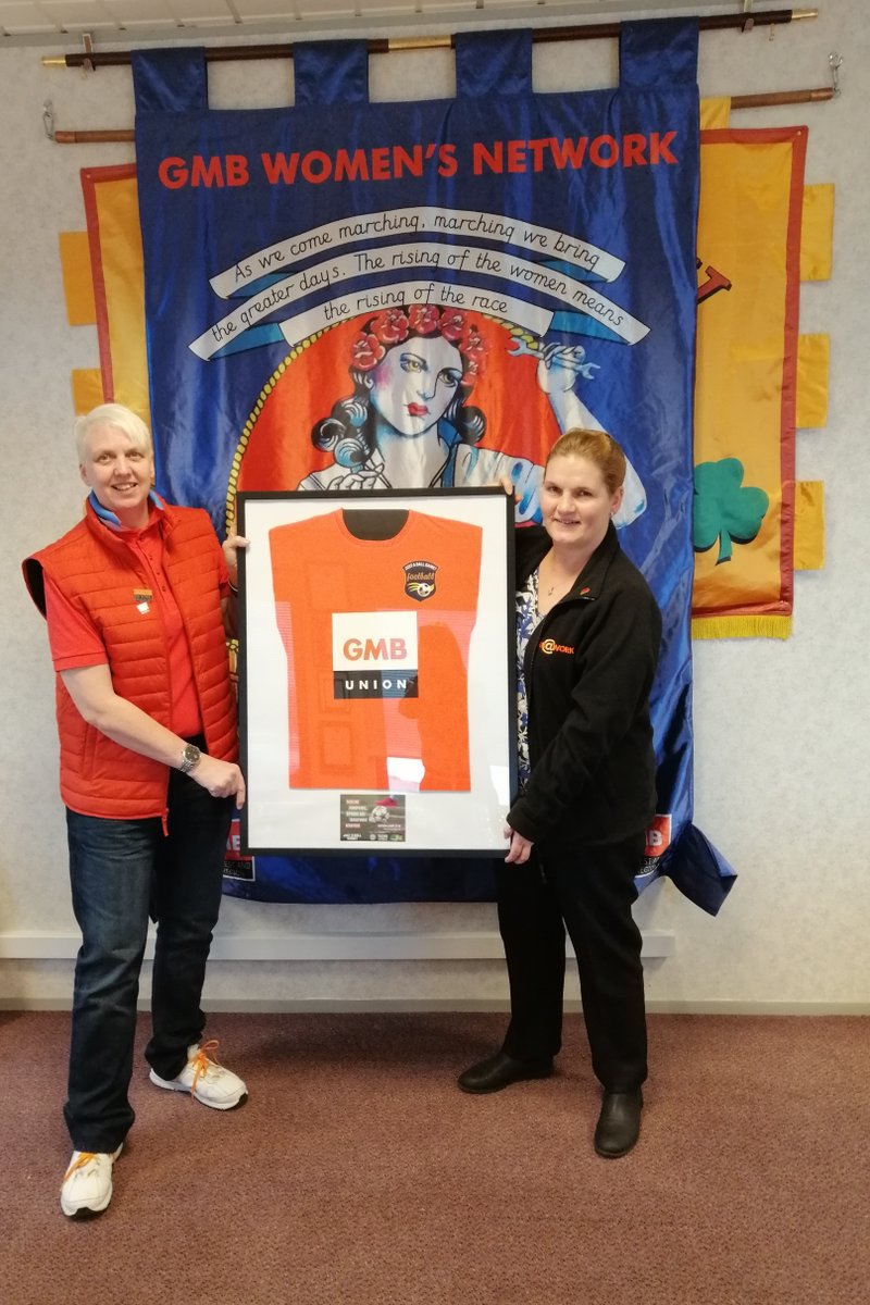 Happy #InternationalWomensDay 2022 to all our trade union sisters.
@LisaGMB <a href="/nichobbs25/">nicola hobbs</a> <a href="/FrancesOGrady/">Frances O'Grady</a> <a href="/DawnButlerBrent/">Dawn Butler ✊🏾💙</a>