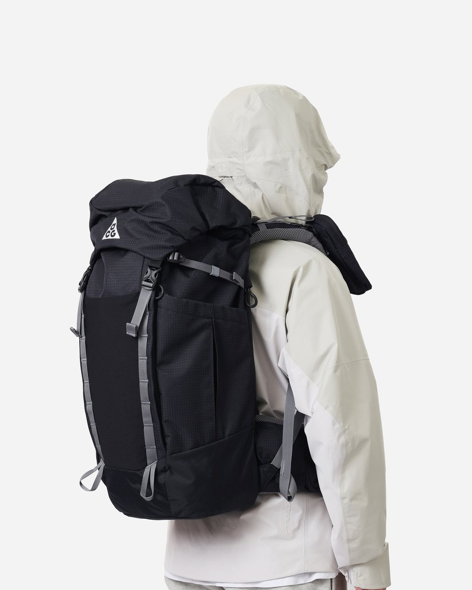 AandS_official's tweet photo. in store now
■NIKE ACG 36 BACKPACK
COLOR : BLACK
SIZE : 44L (W31×D23×H66)
PRICE : ¥27,500 (tax incl.)
https://t.co/koO0gCRrx0
#a_ands
#NIKE
#ACG
#AllConditionGear
#NIKEACG36BACKPACK https://t.co/Zixhz1wpYK