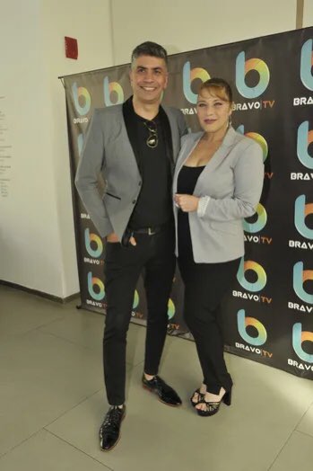 La presentación de Bravo Tv con mi compañero <a href="/yoLeoRossi/">Leo  Rossi</a> 
Compartimos la programación, Leo con <a href="/BarbiCorvalan/">Barbi Corvalan 💚</a> en el primer noticiero del dia y en mi caso con un equipo de maravillosas mujeres con el magazine “Las Bravas” con  <a href="/francoveri/">Vero Franco</a> <a href="/MarianaDiarco/">Mariana Diarco</a> <a href="/MAmiraHidalgo/">Amira</a> y <a href="/maliaDG/">María Amalia Díaz G</a>