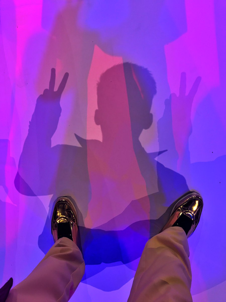 fenlyofficial's tweet photo. What do you see https://t.co/rg1BoqG2o5