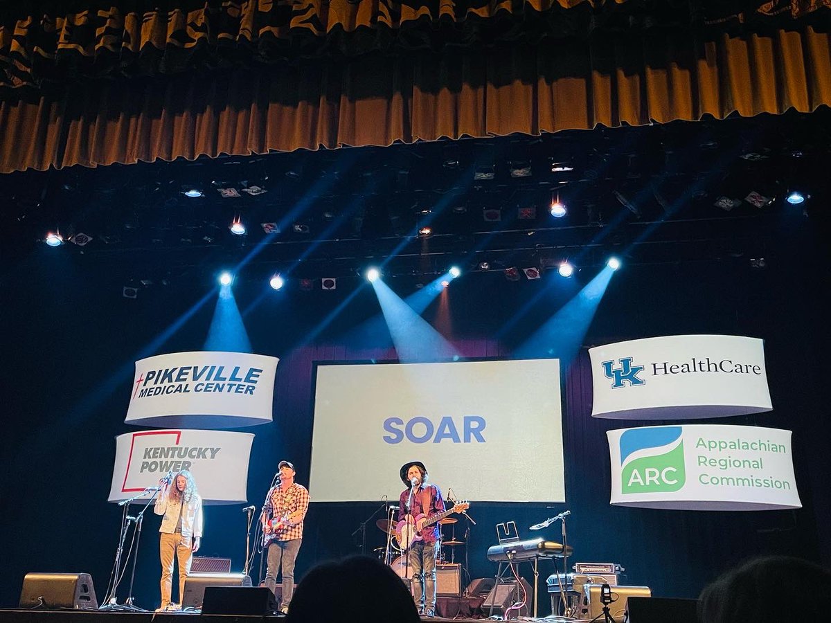 Ashland_KY's tweet photo. Night one of the SOAR Summit in the books!! Great breakout sessions this afternoon, welcome reception at the Ashland Train Depot, & incredible concert highlighting the Country Music Highway stars at Paramount Arts Center!!!
#ashlandky #VisitAKY #createwithusaky #SOARSummit #SOAR https://t.co/KWuPNkaBKN