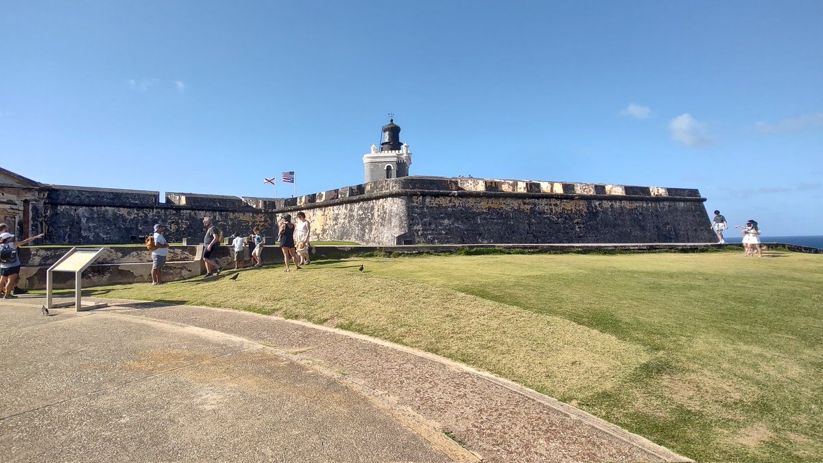 tipsdeviajero's tweet photo. San Juan, Puerto Rico. Uno de los destinos que visitamos en este viaje en el #WonderOfTheSeas #RoyalCaribbean https://t.co/JF7F1VUlwg