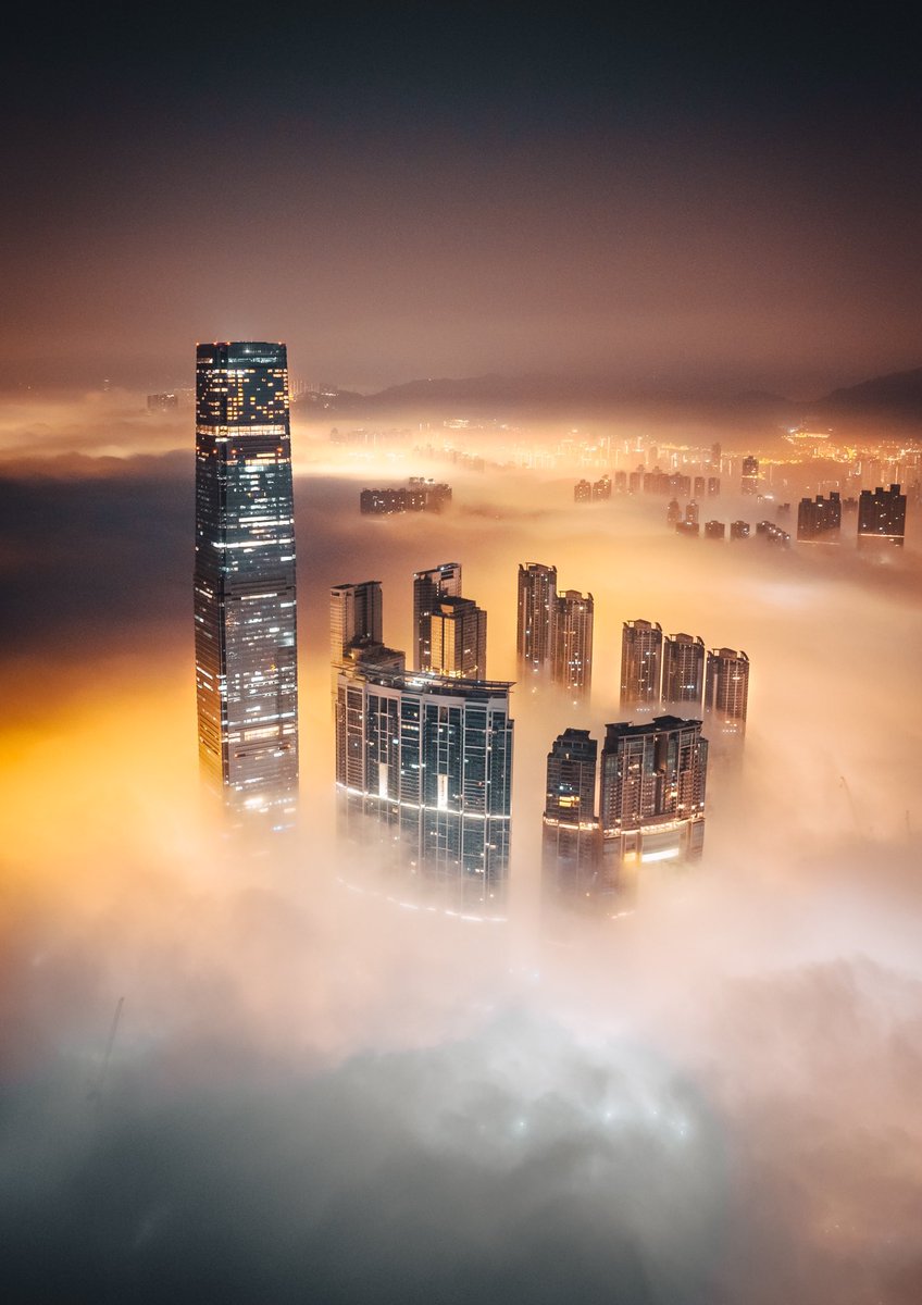 Gm all.

I’ll stop talking about this eventually but in the meantime here’s some behind the scenes of the recent sea of clouds that swept in to HK. 

Weeks of waking up at 4am. 
Numerous failed attempts. 
Infinite cups of coffee. 
2 drones, 8 batteries, 5 SD cards. 

It paid off.
