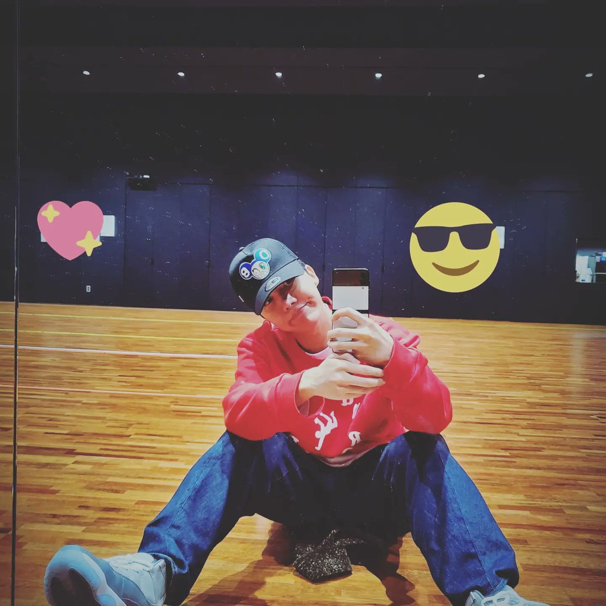 ivethkimiv's tweet photo. La cuenta regresiva del Concierto, coincide con mi cumpleaños (gritito)😎 💜🎉 https://t.co/AQ3T55f1ZD