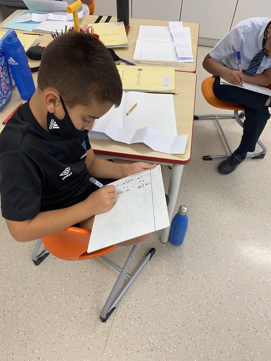 Year5_WEK's tweet photo. We have been exploring equivalent fractions through an investigation. https://t.co/Kdm9NZUY62