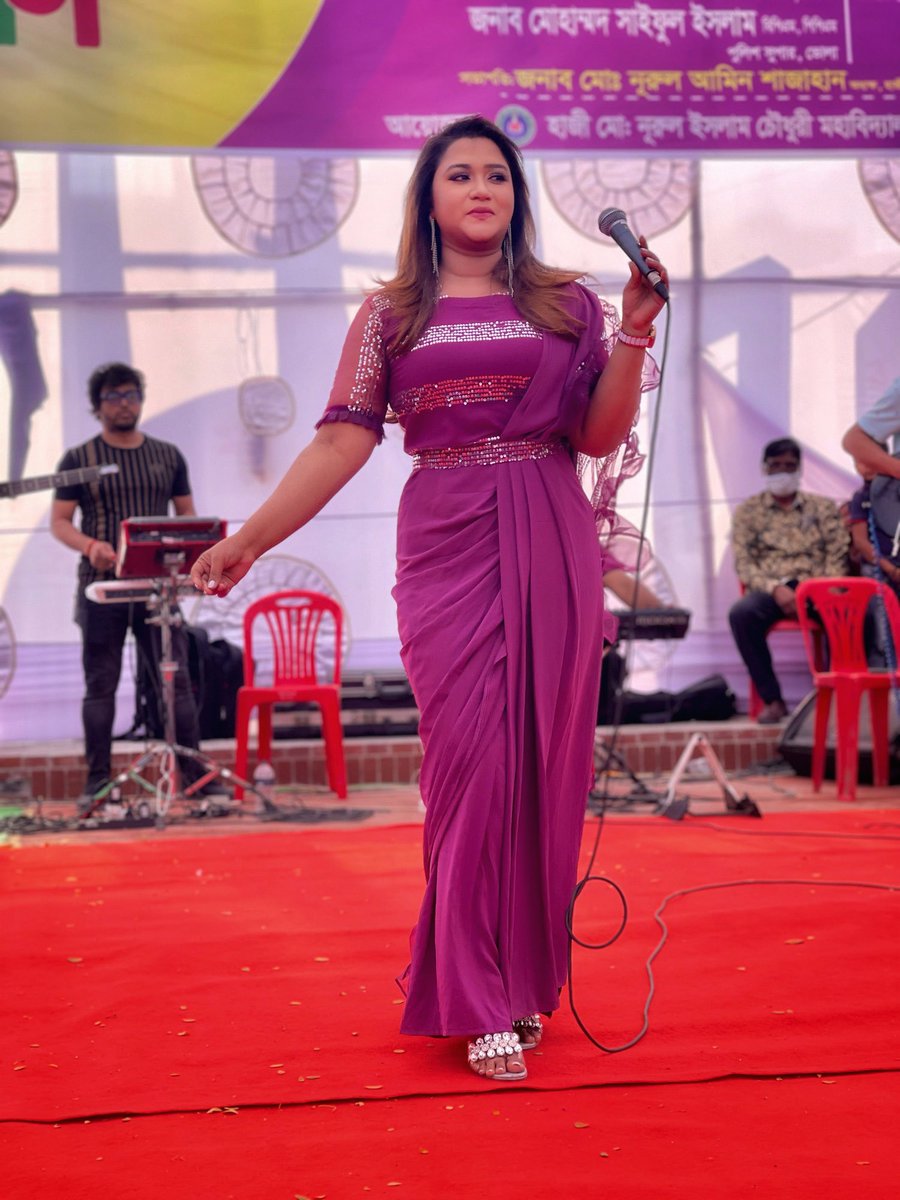 zanitazhilik's tweet photo. Concert at Bhola https://t.co/V0YizHJTFA