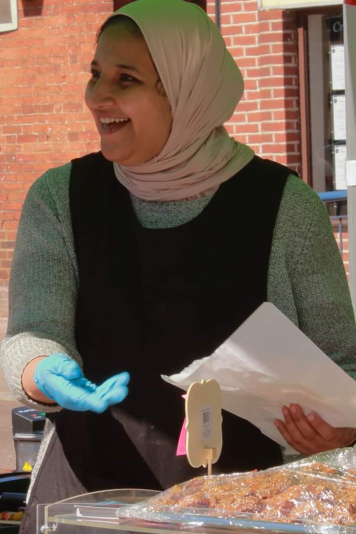 WestSuffolkMKTs's tweet photo. Happy International Women's Day to all our hard working, talented women market traders and thank you for supporting  @West_Suffolk markets. @marketsmatter @Nabma_Markets #InternationalWomensDay2022 https://t.co/P7jXiZrA87