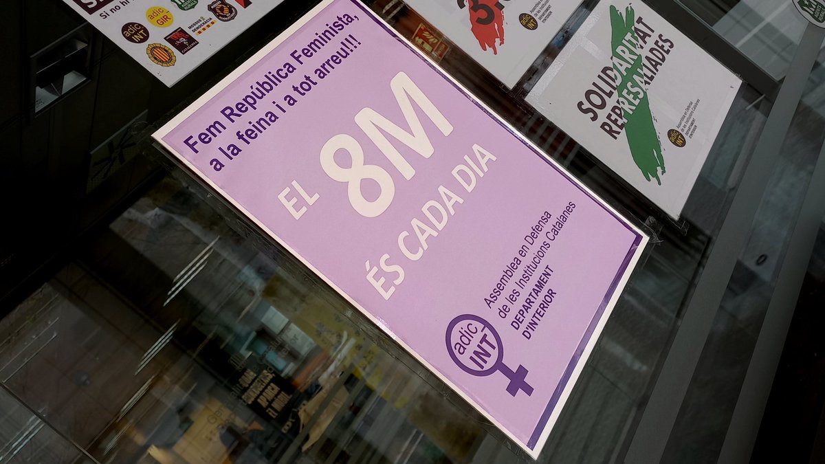 ⚫ #8M2022 | EL VUIT DE MARÇ ÉS CADA DIA

Fem #RepúblicaFeminista, a la feina i a tot arreu!!!

Cal lluitar cada dia per eradicar les diferències salarials, els sostres de vidre, la violència contra les dones..

COMBATEM EL MASCLISME! ✊🏻💜