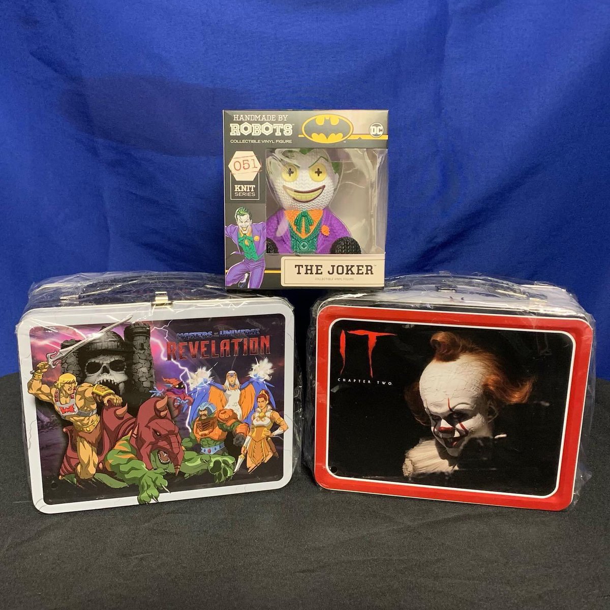 Which of you jokers wants a cool new tin tote for your lunch? 
shop.illusivecomics.com/novelties/
#Joker #DCU #dccomics #lunchbox #metalpurse